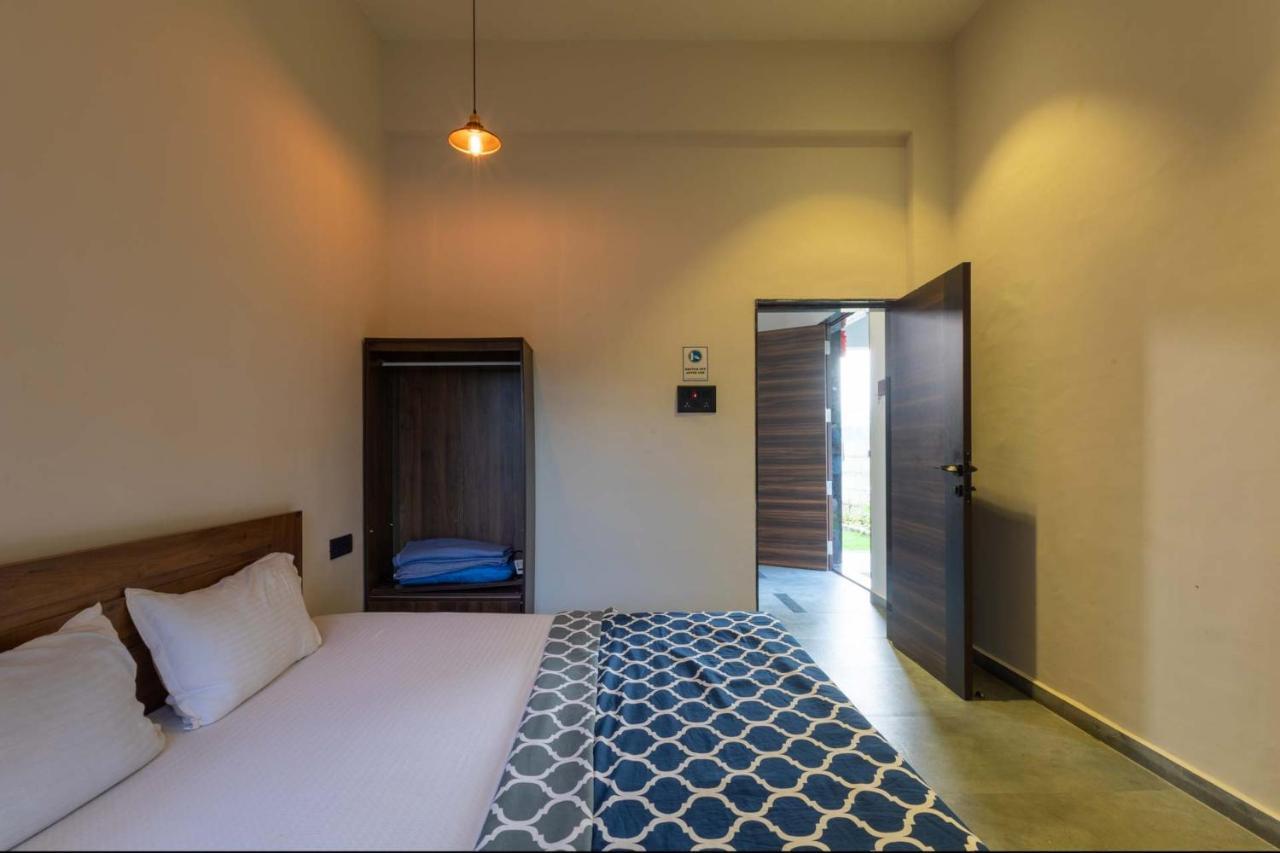 Two Villa By Stayvista With Infinity Pool, Farm & Mountain Views, Modern Interiors Karjat Exterior photo